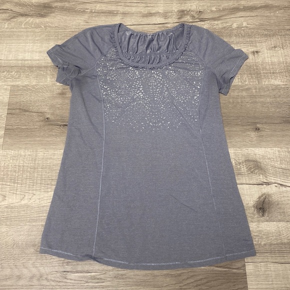 Lululemon Run Wild Short Sleeves Tech Tee Reflective Ruffle Details - Picture 2 of 12